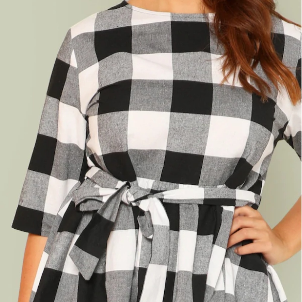 Gingham round neck Maxi tie belt dress🆕💖 - Picture 6 of 8